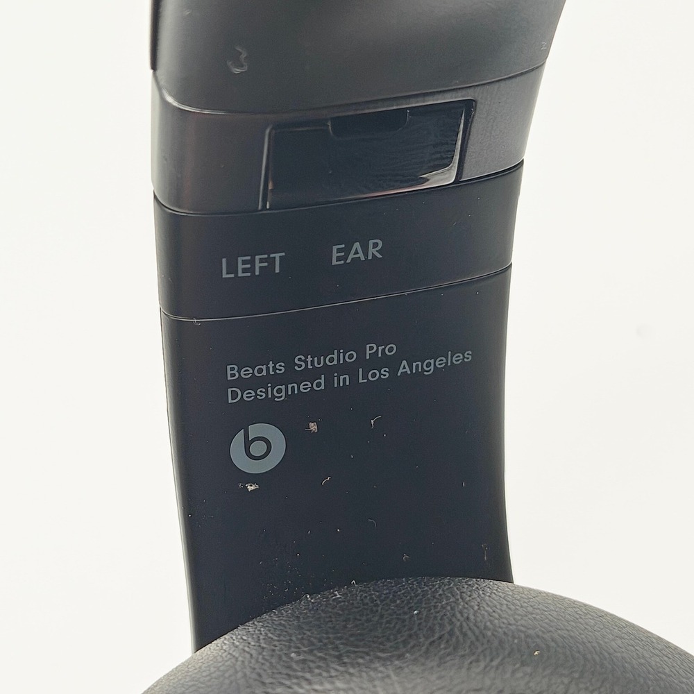 Beats Studio Pro | Black | Excellent Condition | 2024 Model - Picture 6 of 8